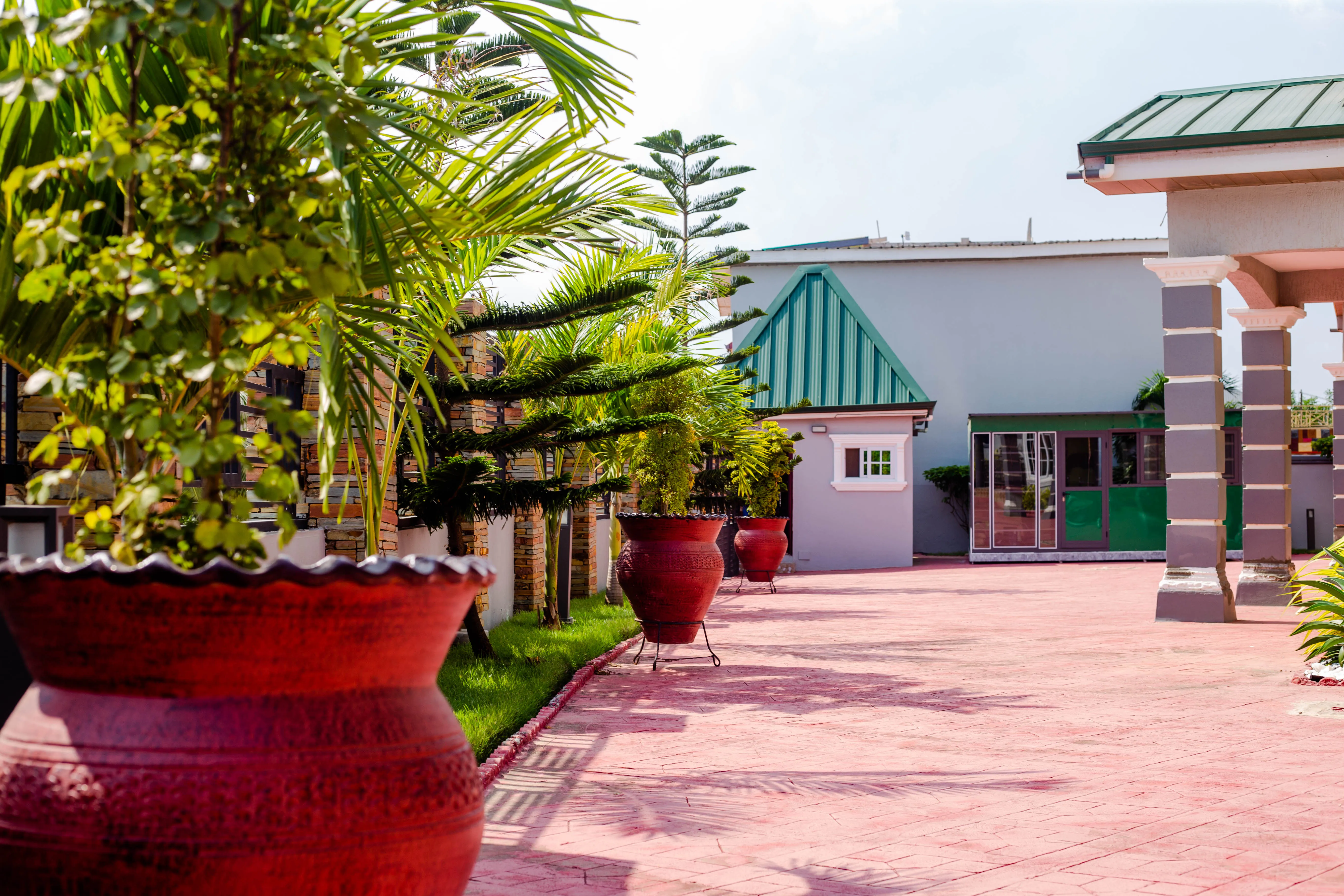 Landscaped courtyard at De GraceManuel Terrace