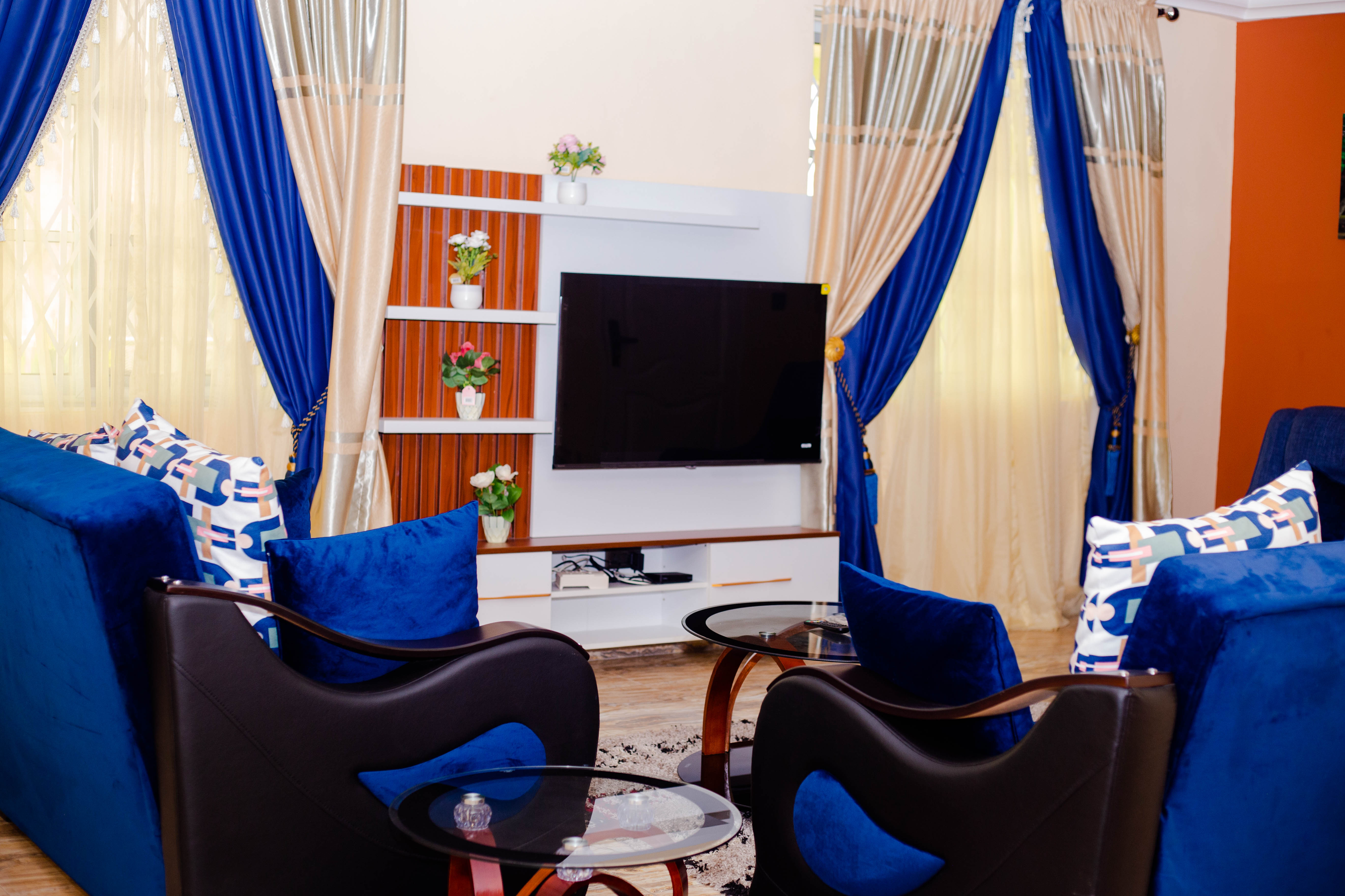 Grace Wing furnished sitting room
